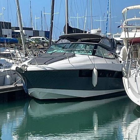 لا روشيل Une Nuit Sur Un Bateau Linge & Menage Inclus المظهر الخارجي الصورة