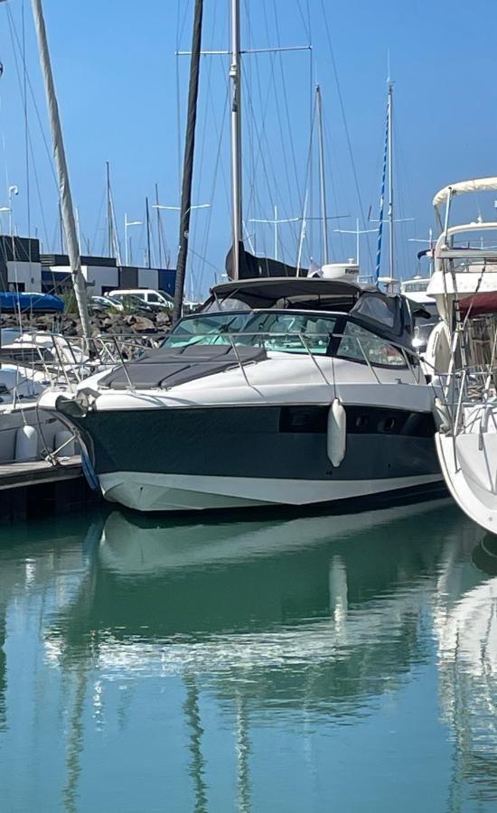 لا روشيل Une Nuit Sur Un Bateau Linge & Menage Inclus المظهر الخارجي الصورة